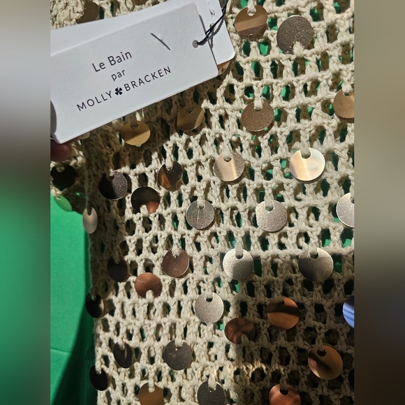 Molly Bracken Tan Sequin Crochet Blouse NWT XS PTP 17 - Picture 8 of 8